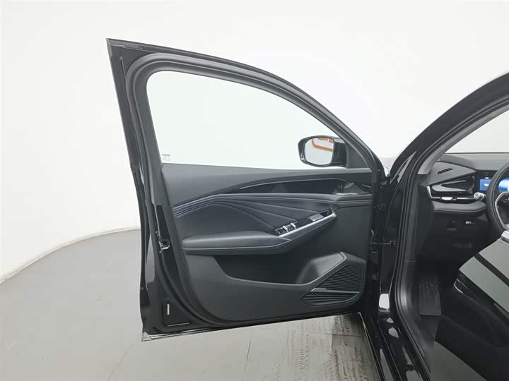Фото 8 - Geely Preface L