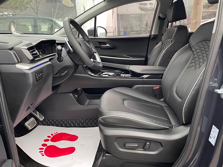 Фото 7 - Hyundai Custo