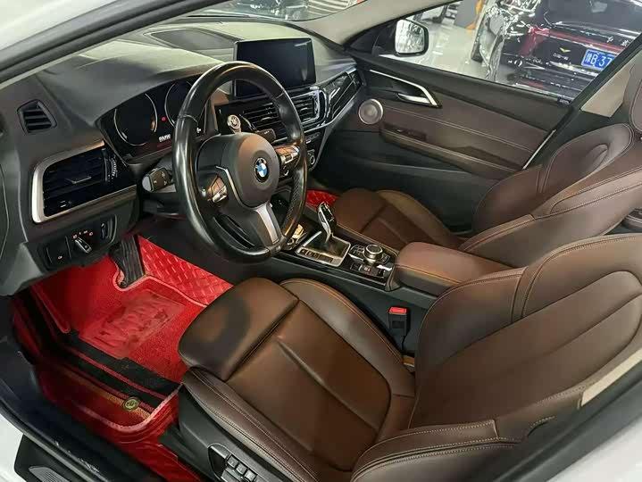 Фото 6 - BMW 1 Series