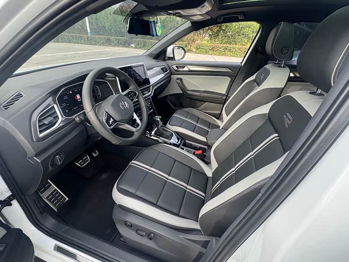 Фото 5 - Volkswagen T-Roc