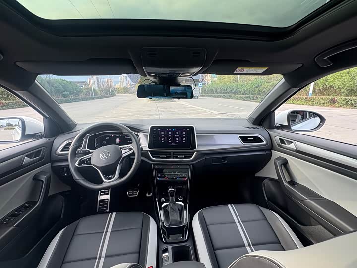 Фото 6 - Volkswagen T-Roc