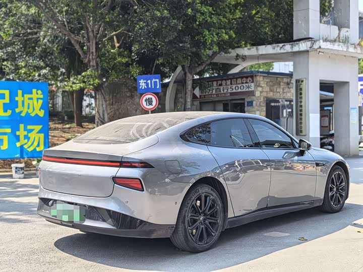 Фото 4 - XPeng P7