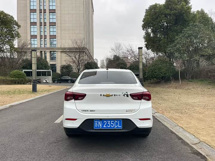 Фото 8 - Chevrolet Onix (Cavalier)