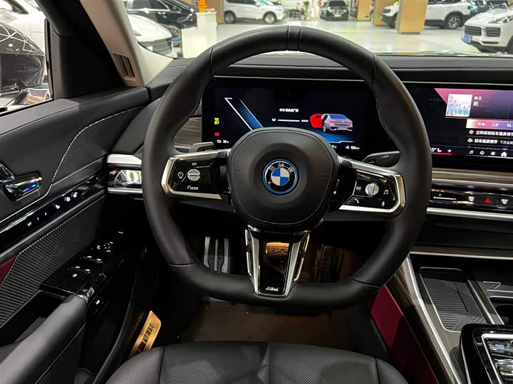 Фото 7 - BMW i7