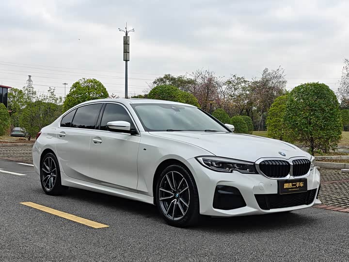 Фото 3 - BMW 3 Series