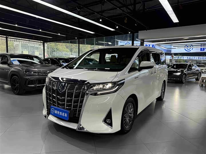 Photo 1 - Toyota Alphard