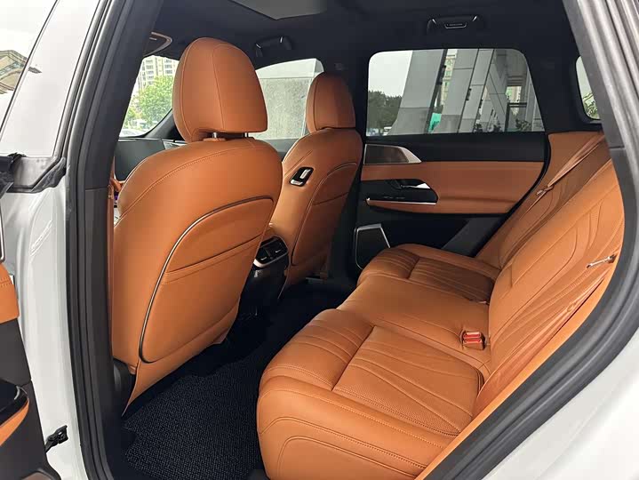 Фото 6 - XPeng G9