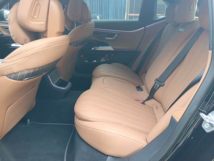 Фото 4 - Mercedes-Benz E-Class Hybrid