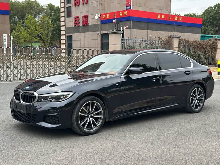 Фото 1 - BMW 3 Series