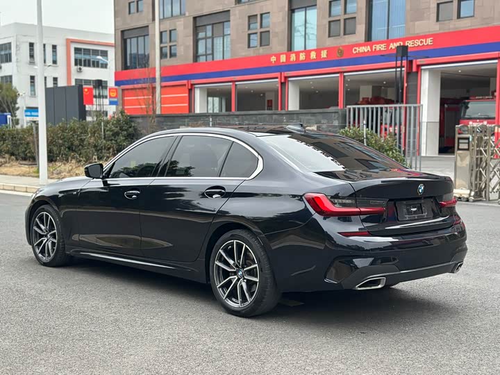 Фото 6 - BMW 3 Series