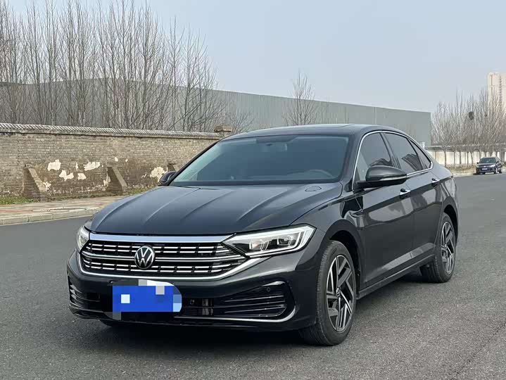 Photo 1 - Volkswagen Sagitar L