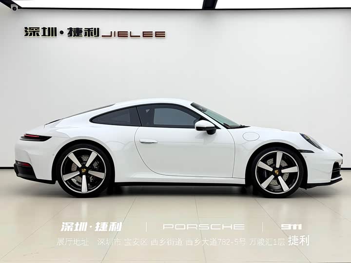 Фото 3 - Porsche 911