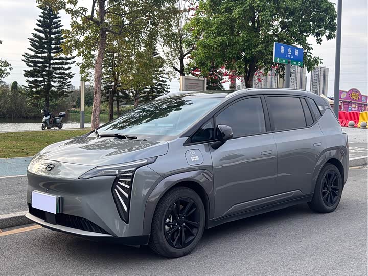 Фото 1 - GAC Aion Y