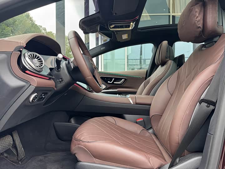 Фото 7 - Mercedes-Benz EQS