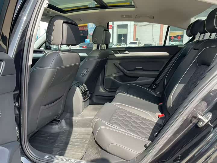 Фото 5 - Volkswagen Magotan GTE Hybrid