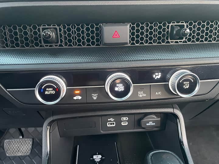 Photo 9 - Honda CR-V