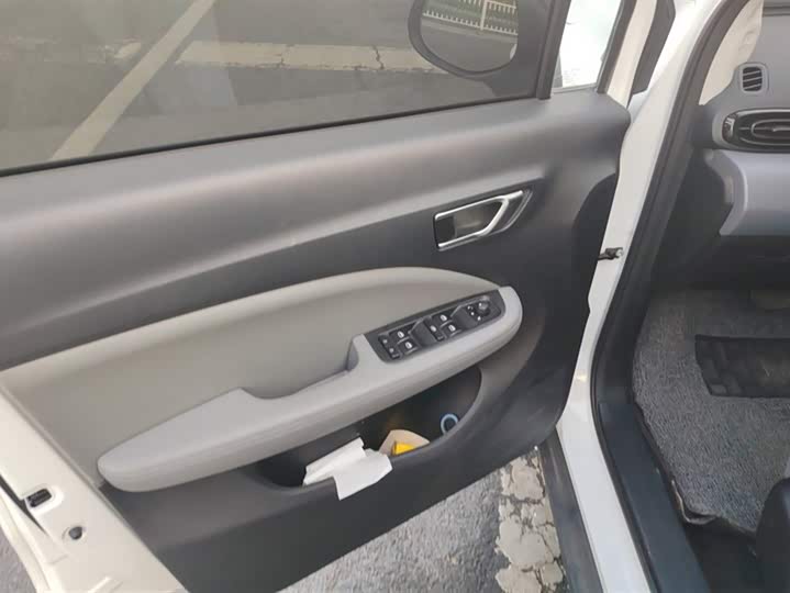 Фото 7 - Leapmotor T03