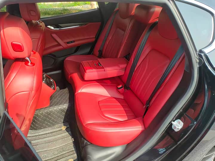 Фото 6 - Maserati Quattroporte