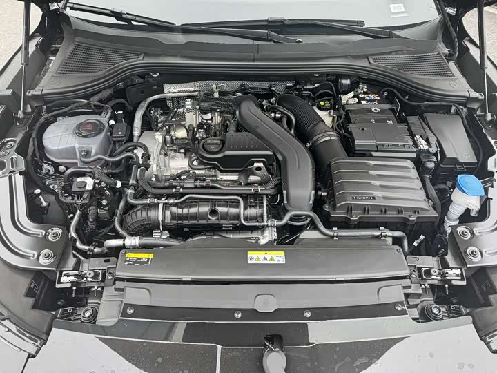 Photo 4 - Volkswagen Magotan