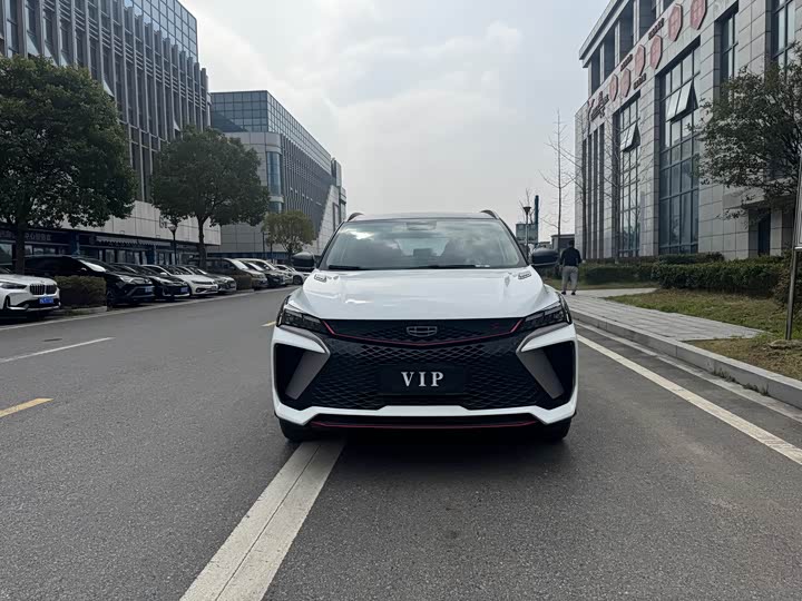 Фото 3 - Geely Coolray