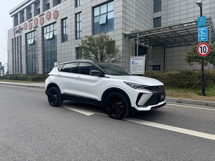 Фото 4 - Geely Coolray