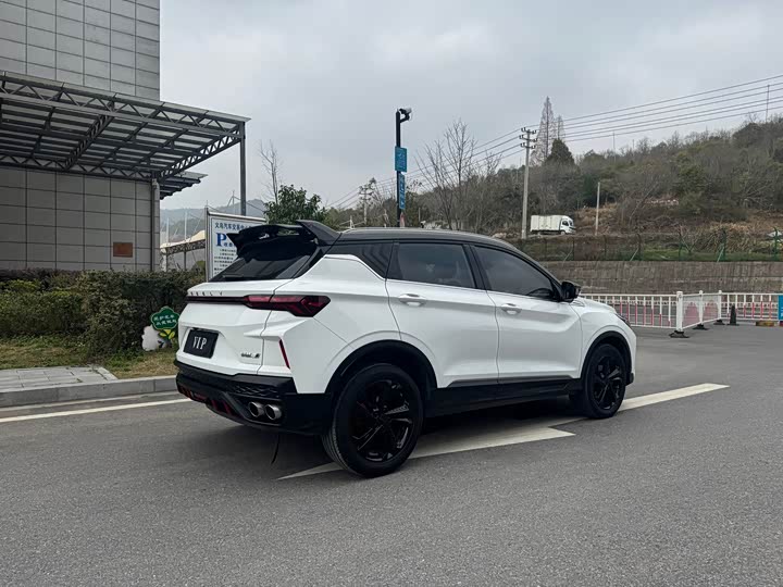 Фото 5 - Geely Coolray