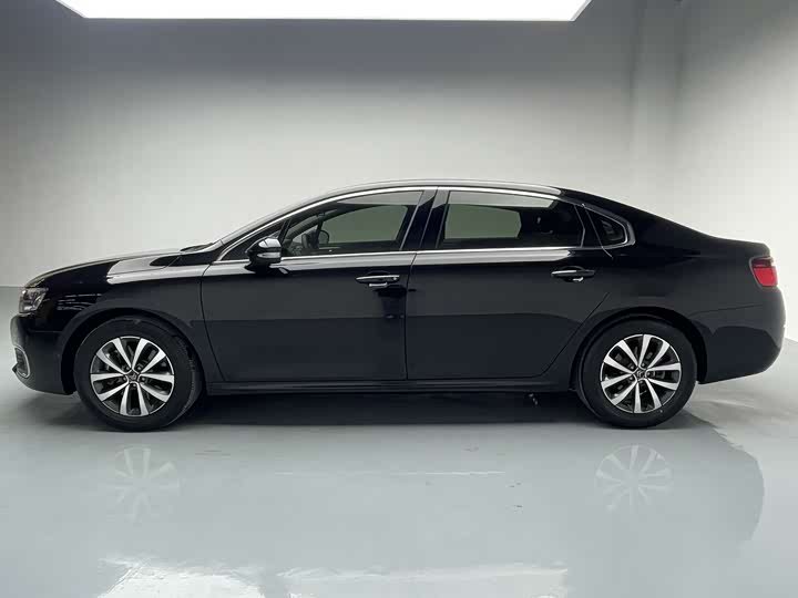 Фото 3 - Citroen C6