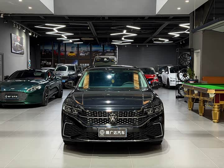 Фото 2 - Volkswagen Passat