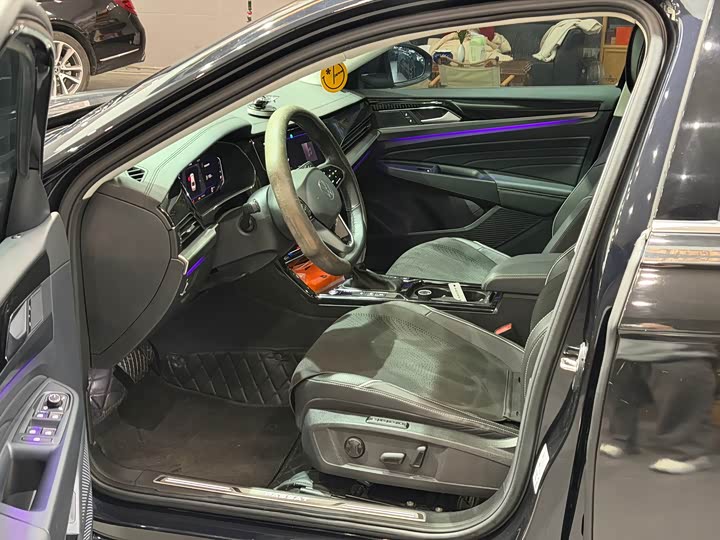 Фото 5 - Volkswagen Passat