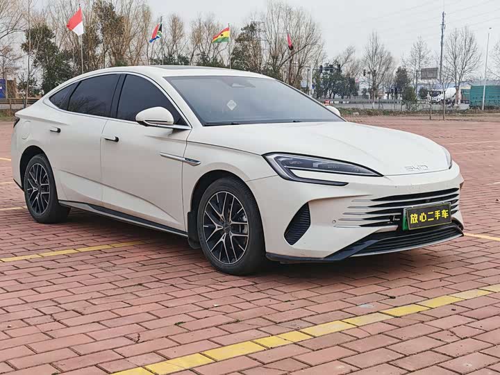 Фото 1 - BYD Seal 07 DM-i Hybrid