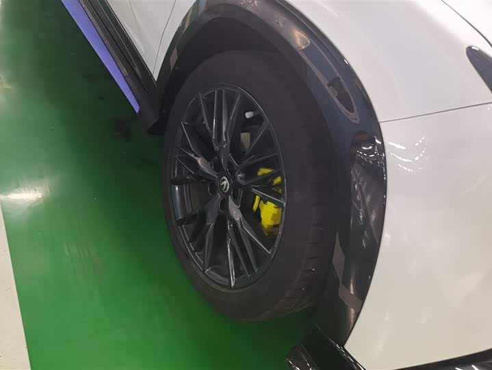 Фото 6 - Changan UNI-T