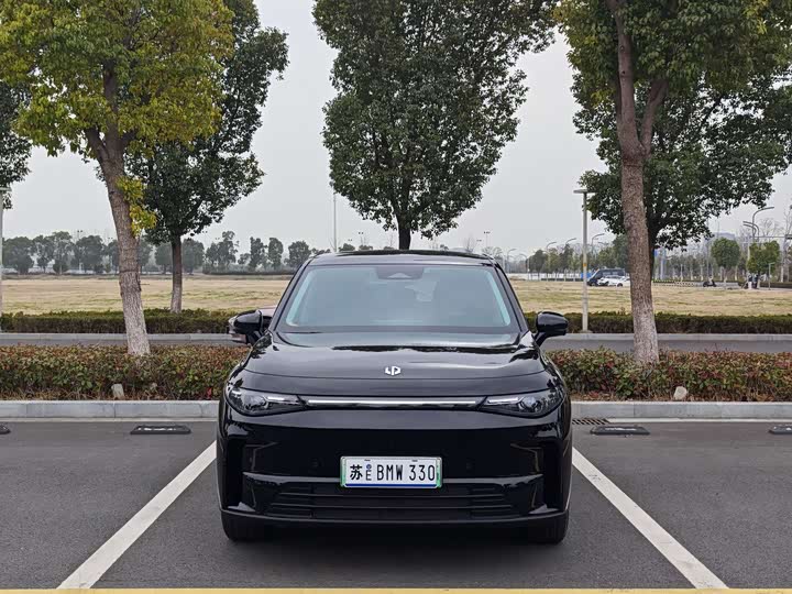 Фото 2 - Leapmotor C10