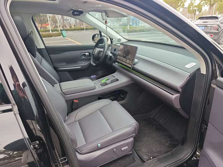 Фото 4 - Leapmotor C10