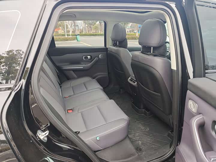 Фото 5 - Leapmotor C10