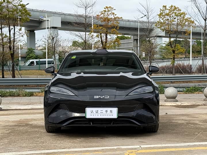 Фото 2 - BYD Seal