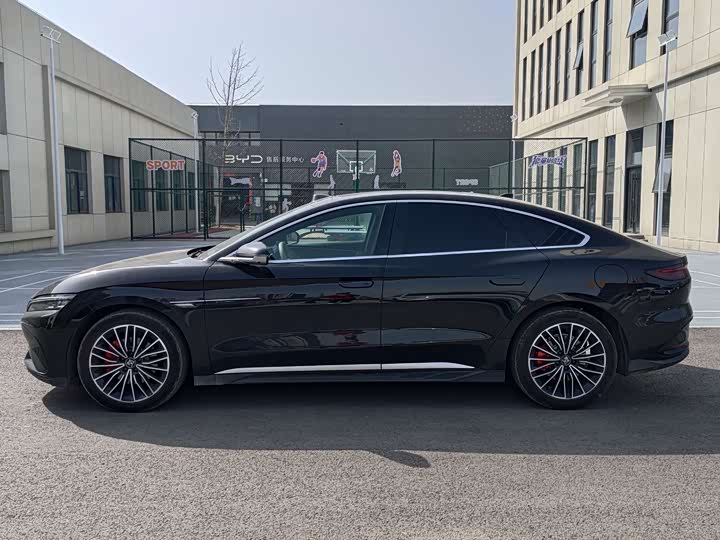 Фото 3 - BYD Han