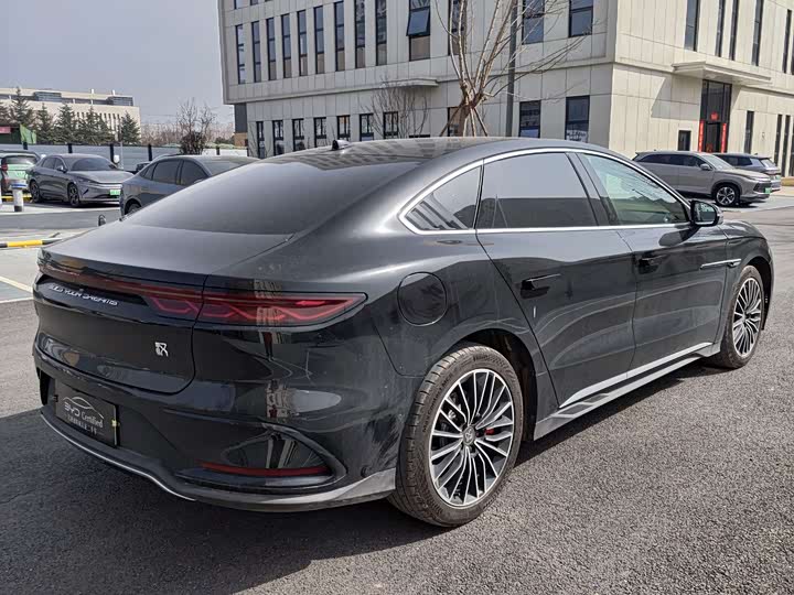 Фото 9 - BYD Han