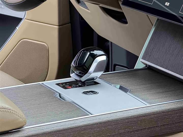 Фото 9 - Land Rover Range Rover