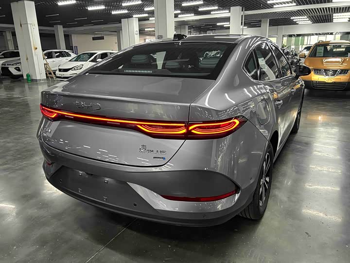 Фото 6 - BYD Qin Plus