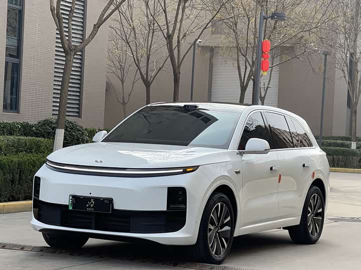 Photo 1 - LiXiang L6