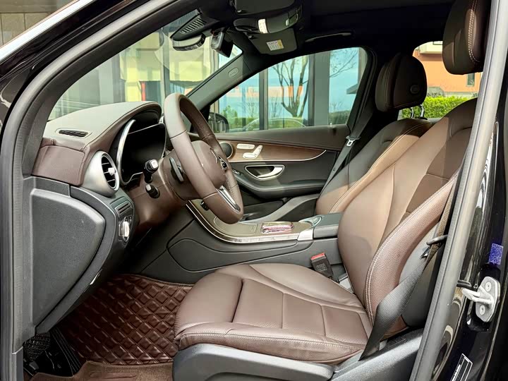 Фото 8 - Mercedes-Benz GLC-Class