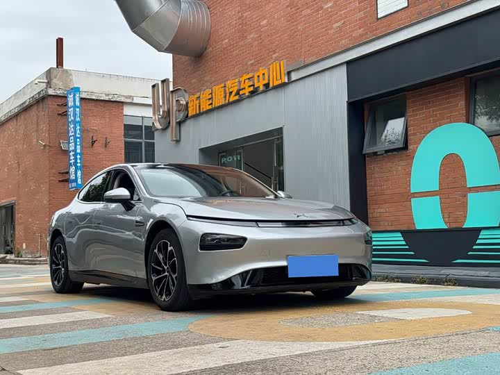 Фото 3 - XPeng P7