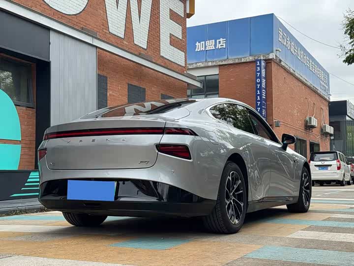 Фото 7 - XPeng P7