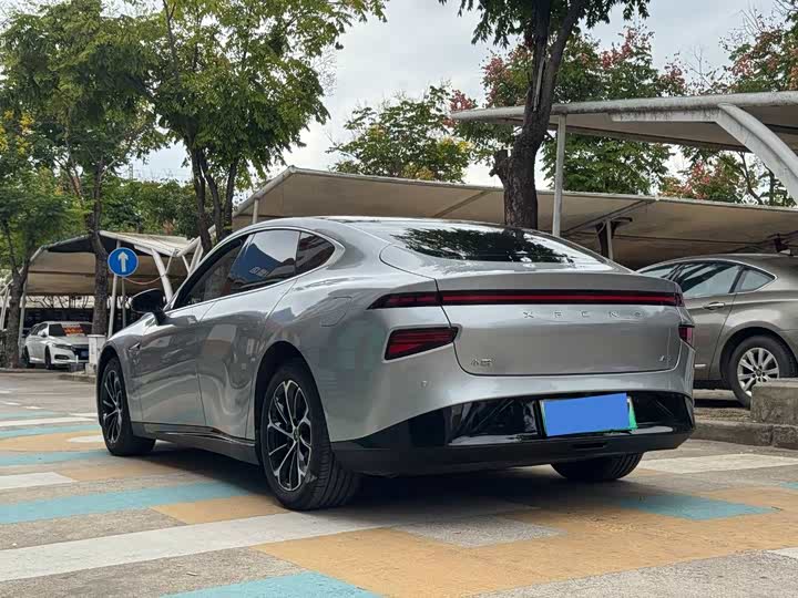 Фото 9 - XPeng P7