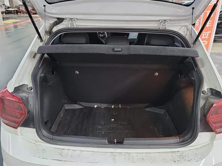 Фото 4 - Volkswagen Polo