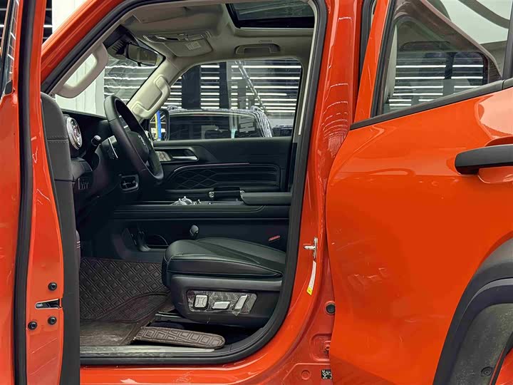 Фото 6 - Tank 300