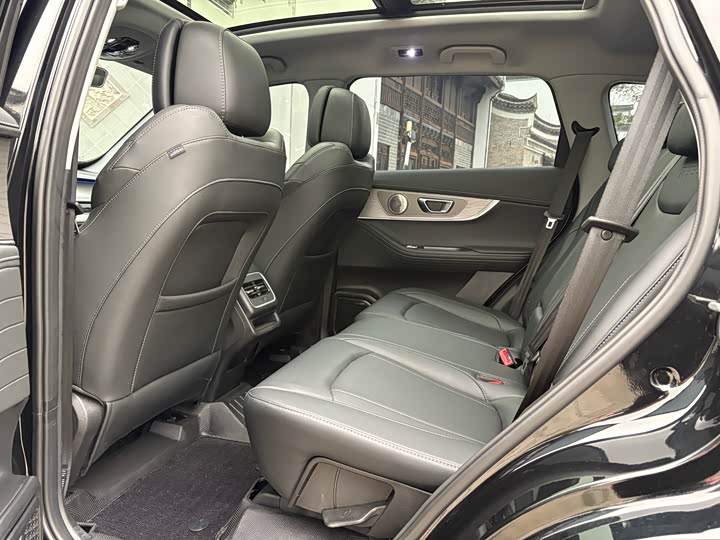 Фото 9 - Chery Tiggo 8 Pro