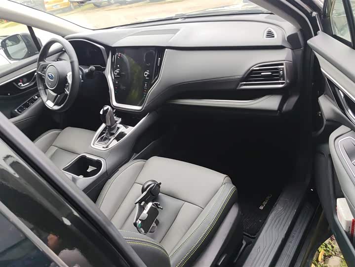 Фото 8 - Subaru Outback