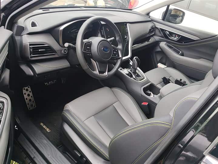 Фото 9 - Subaru Outback