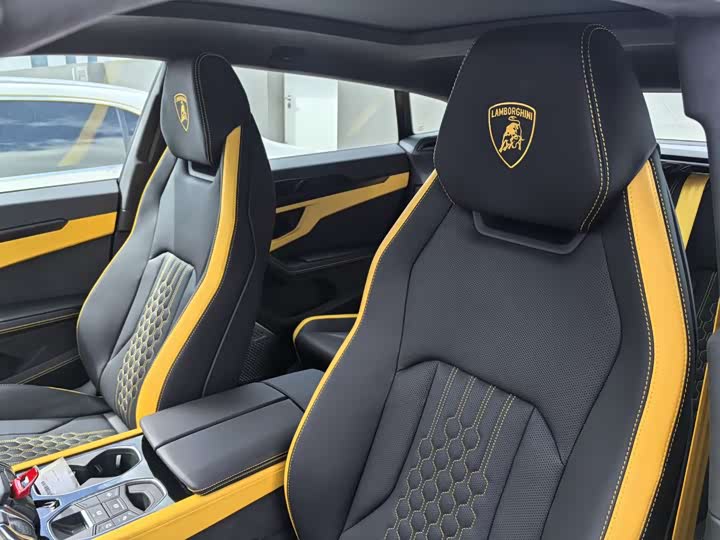 Фото 4 - Lamborghini Urus SE